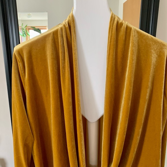 Rosemary Retro Velvet Tie Top - Picture 2 of 6